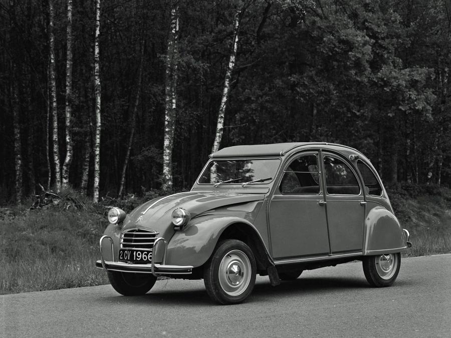  Citroen 2CV 1966 года  (фото 4 из 12)